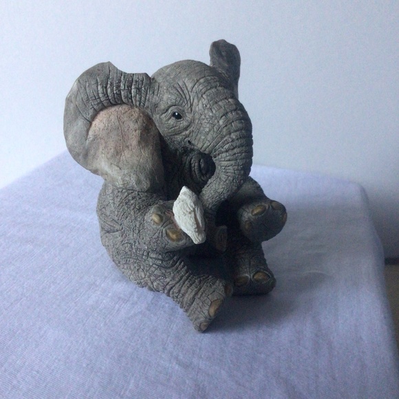 Elephant with Bird figurine - Picture 1 of 7
